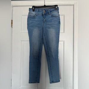 Stylish Blue Skinny Jeans for Women